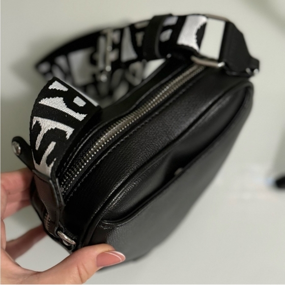 NWT Karl Lagerfeld crossbody bag - Picture 5 of 11